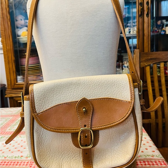Heritage Leather Crossbody - Picture 2 of 6